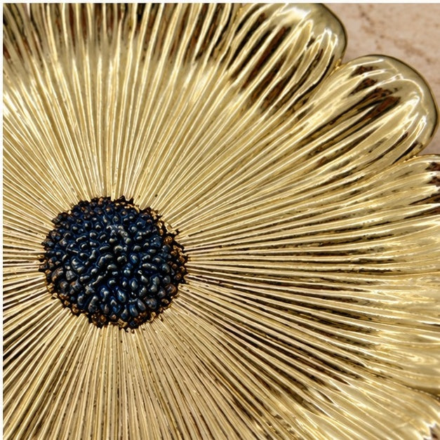 Dark Center Sunflower Decorative Metal Tray